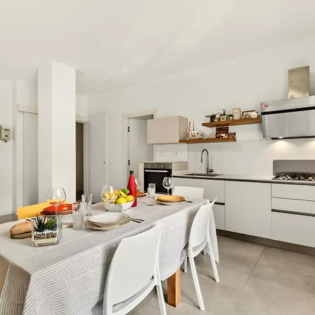 Davide Host Classy&easy Apartment *