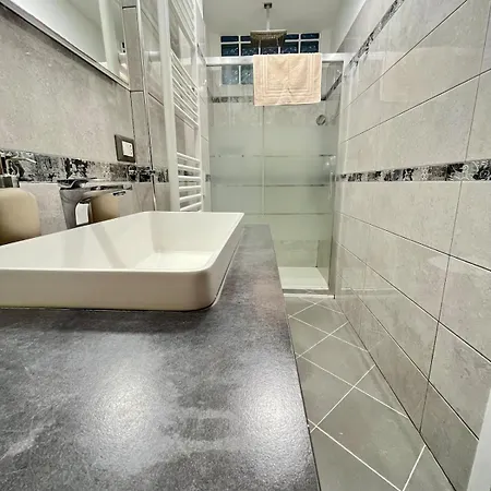 Casa Penelope - Minimal Chic A 15 Minuti Dal Duomo Milano