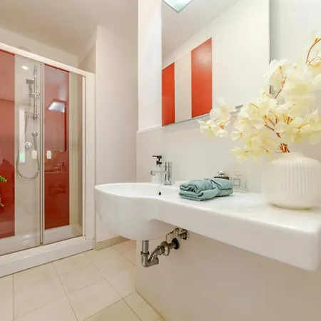 Apartment Characteristic One Bedroom Columns Of San Lorenzo