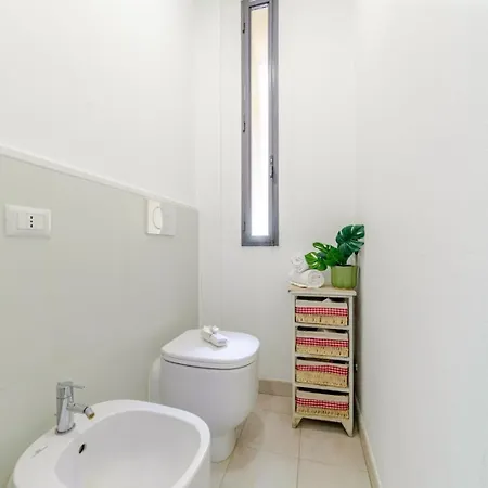 Characteristic One Bedroom Columns Of San Lorenzo Apartment Milan