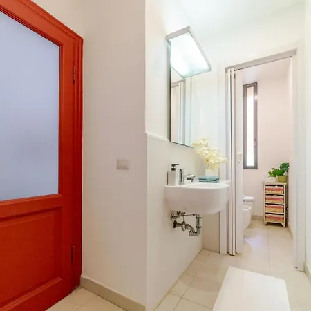 Characteristic One Bedroom Columns Of San Lorenzo
