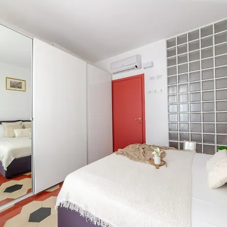 Characteristic One Bedroom Columns Of San Lorenzo Apartment