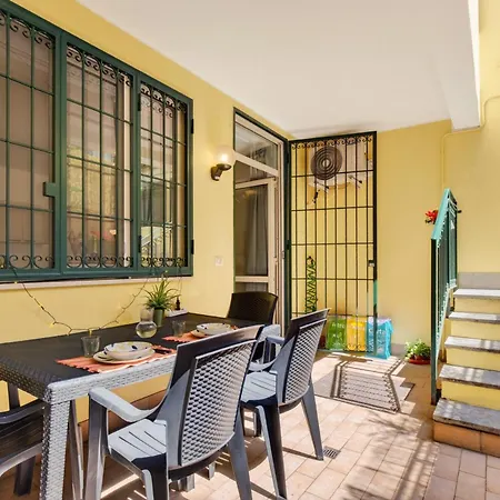 Apartment Open Space Con Veranda A Citta Studi *