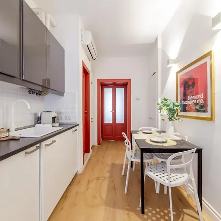 Characteristic One Bedroom Columns Of San Lorenzo * Milan
