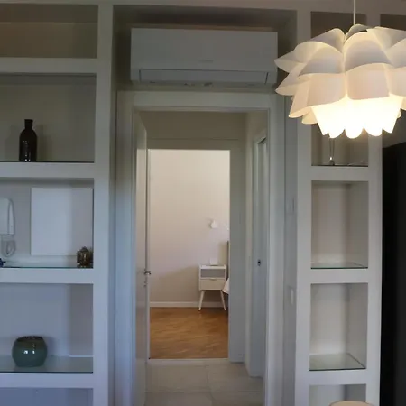 Bright, Comfortable Milanese Refuge アパート *