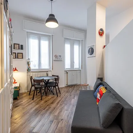Cozy Jommelli * Milano