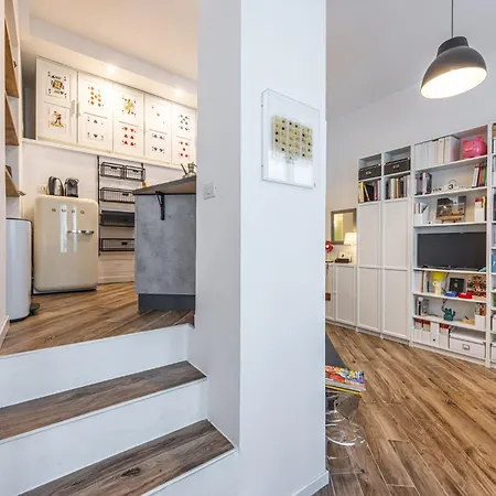 Cozy Jommelli * Milano