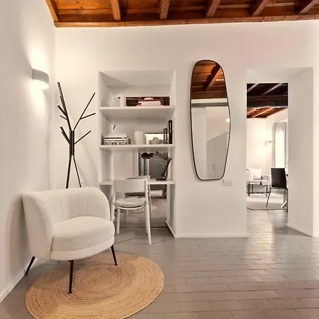 Corso Magenta Historic Daire *