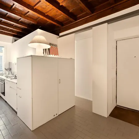 Daire Corso Magenta Historic *
