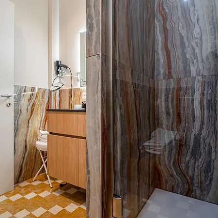 Affittacamere Dibraluxurysuites Duomo 4*