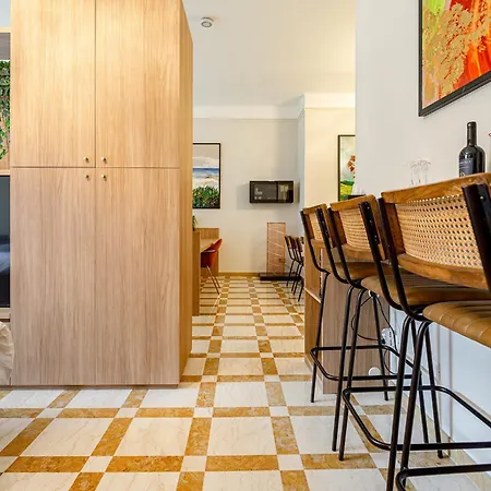Dibraluxurysuites Duomo Affittacamere Milano