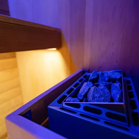Dibraluxurysuites Duomo 4* Milano