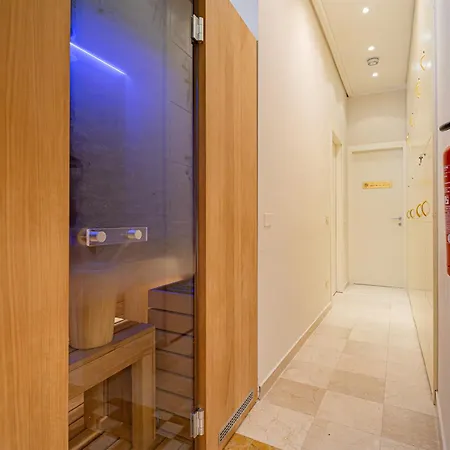 Dibraluxurysuites Duomo Affittacamere 4*