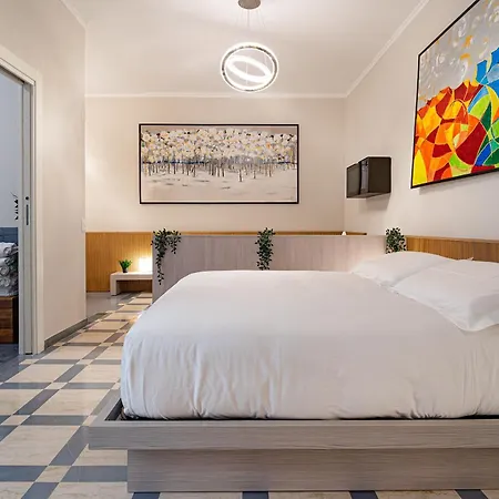 Dibraluxurysuites Duomo Affittacamere Milano