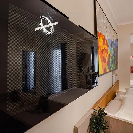 Dibraluxurysuites Duomo 4*