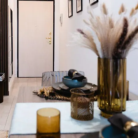 Modern Boutique Apartment *