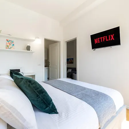 Appartamento Duomo-navigli 8 Min Walk - With Terrace