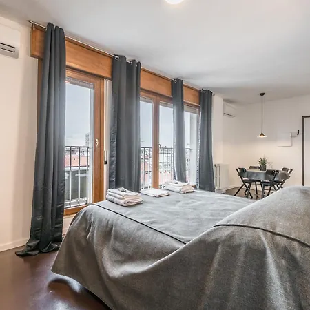 Station 400 Mt Apartment *
