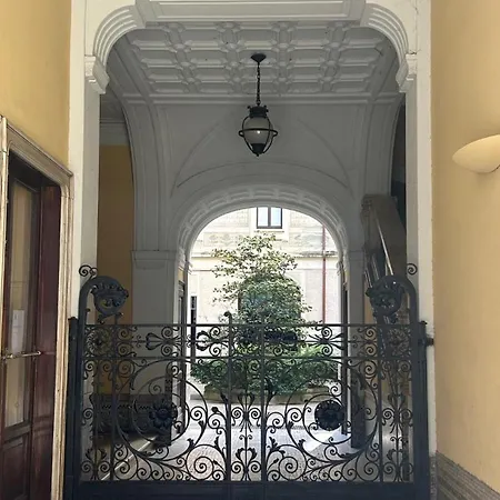 Cozy Near Pagano Gardens - Citylife Lägenhetshotell Milano