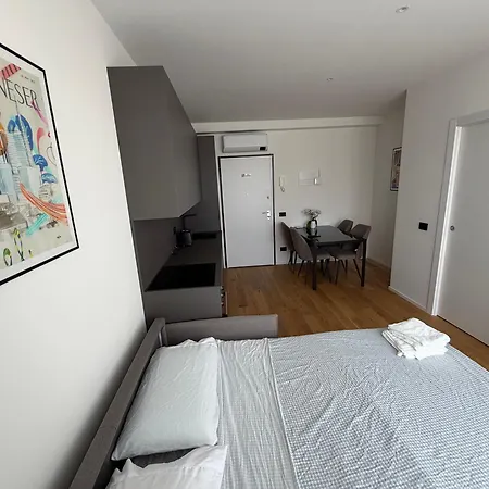 Appart hôtel Bicocca M5 - 5 & Parking 2*