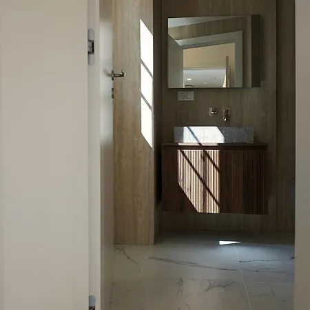 Duomo Hub - Boutique Guest With Self Check-in מילאנו