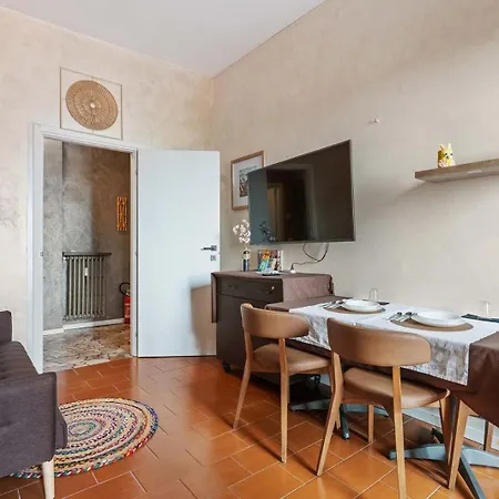 ゲストハウス Bicocca Niguarda A 15min Dal Duomo 4*