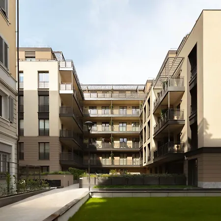 Lägenhetshotell Limehome Navigli 4*