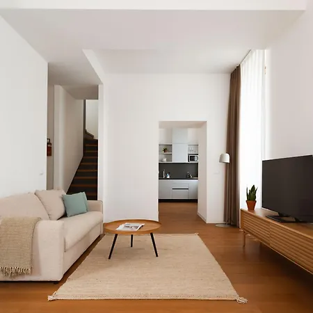 Limehome Navigli 4*