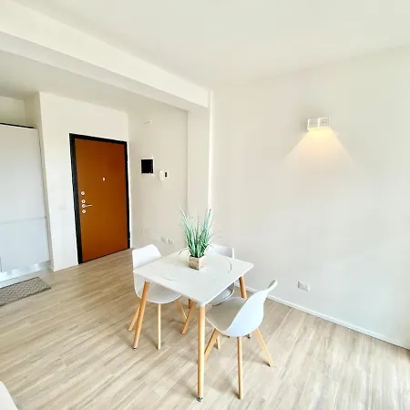 Mercantini - Cozy, Sleeps 13 *