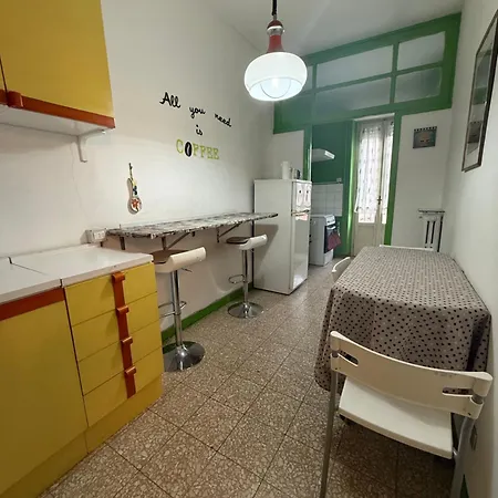 Accommodatie bij particulieren Cozy Private Wt Balcony In Citta Studi Milaan