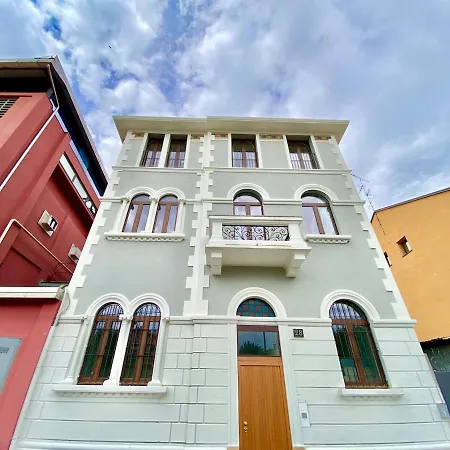 Mercantini- 15 Minutes From The Duomo * Milano