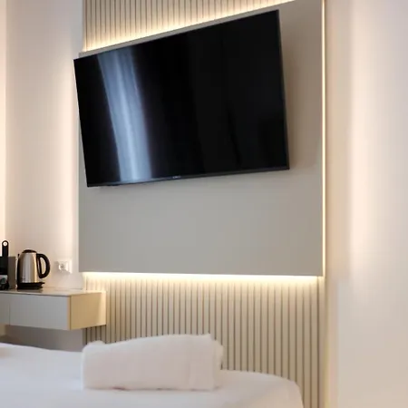 Duomo Hub - Boutique Guest With Self Check-in 3*