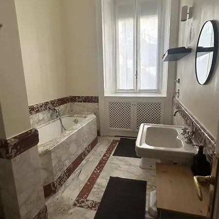 Cozy Near Pagano Gardens - Citylife Lägenhetshotell 3*
