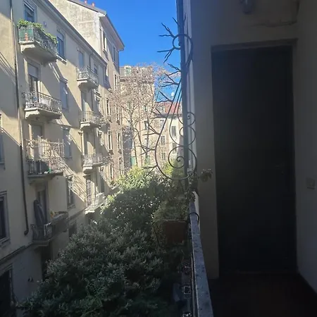Cozy Near Pagano Gardens - Citylife 3*