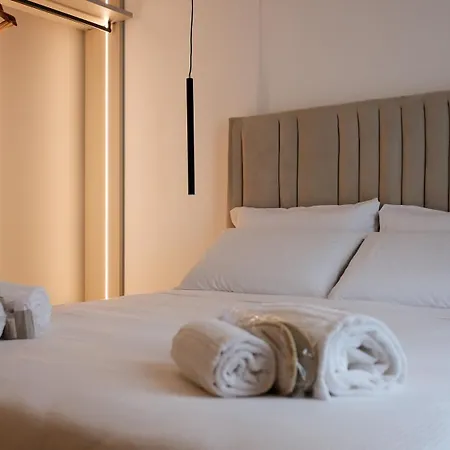לינה וארוחת בוקר Duomo Hub - Boutique Guest With Self Check-in