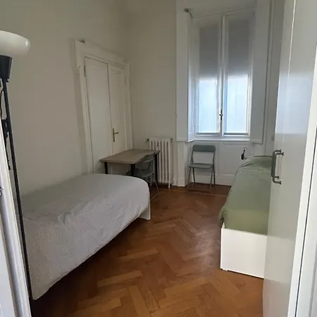 Cozy Near Pagano Gardens - Citylife 3* ミラノ