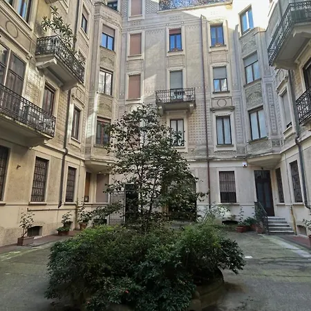 Cozy Near Pagano Gardens - Citylife Lägenhetshotell