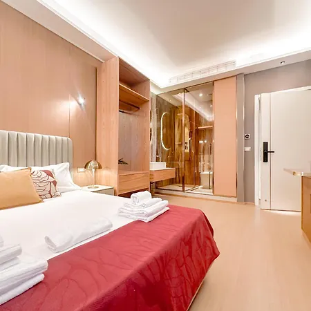 Galvani Luxury ゲストハウス 3*
