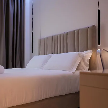 Duomo Hub - Boutique Guest With Self Check-in 3*