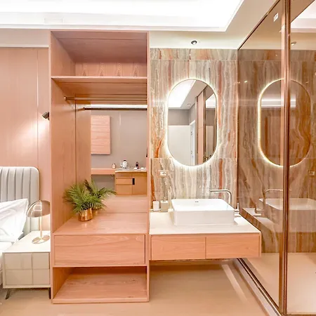ゲストハウス Galvani Luxury 3*