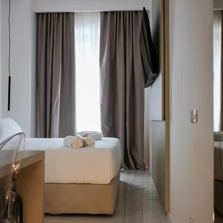 Duomo Hub - Boutique Guest With Self Check-in 3*