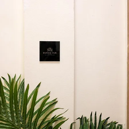 לינה וארוחת בוקר Duomo Hub - Boutique Guest With Self Check-in
