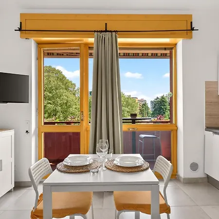 Urban House Romolo Garden View - Navigli 아파트 *