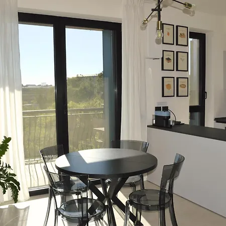 Bilocale Moderno Con Doppia Terrazza A Corvetto M3 *
