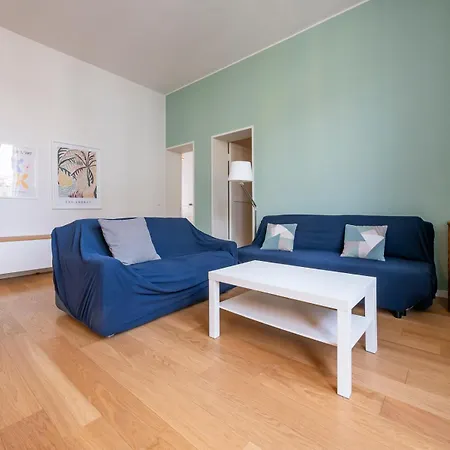 Apartment M2 Stylish Within Walking Distance Of The Navigli District Milan