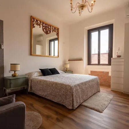 Angolo Di Trivulzio - Center At Your Door Милан