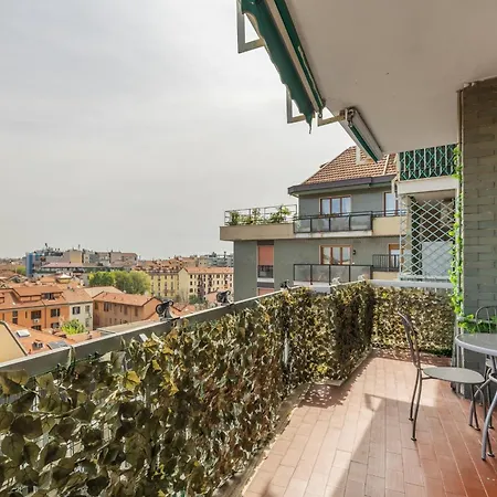 Panoramic Loft In With Balcony - Ac & Wifi Milan