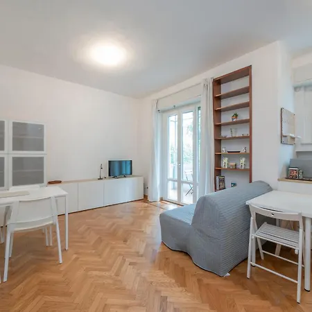 I-host Bright For 5 With Balconies * Milano
