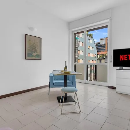 Luminous Designer Near Paolo Sarpi - Messina Апартаменты Милан