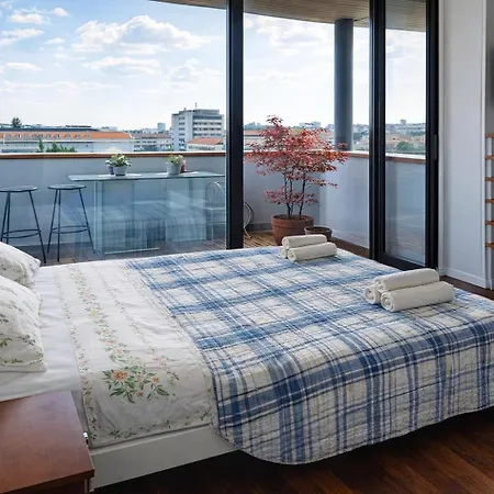 Beautiful Panoramic Penthouse - La Fortezza דירה